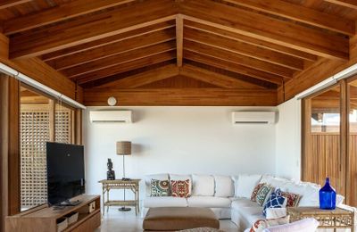 Trần gỗ: Nét chấm phá thanh lịch cho không gian sống