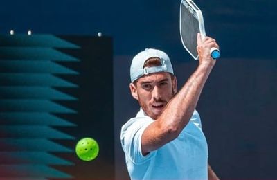 Tay vợt pickleball số 1 thế giới 'chia tay' adidas chỉ sau 5 tháng