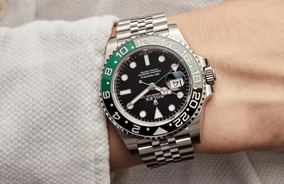 Cận cảnh đồng hồ Rolex 16.000 USD tổng thống tặng đội tuyển Indonesia
