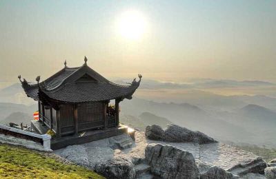 Cụm di tích Yên Tử: Theo dấu chân Phật hoàng lên đỉnh non thiêng