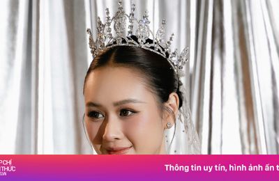 Vợ Anh Đức diện trang sức kim cương 6,5 tỷ đồng