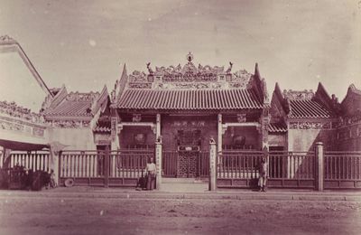 Saigon-Cholon Mosaic: Hội quán Chợ Lớn – Những ngôi đền thời gian của cộng đồng người Hoa