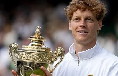 Sinner lại đeo đồng hồ Rolex 43.000 USD khi nâng cúp vô địch Wimbledon
