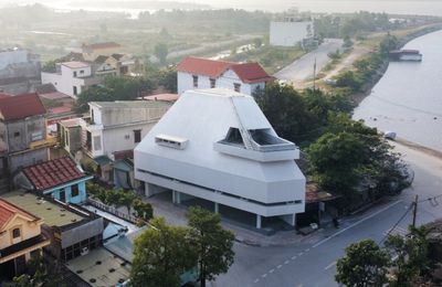 Nhà phố Nam House – Chốn riêng tư trong vỏ bọc kiến trúc vững chãi – H.BD Atelier