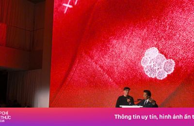 Nghệ sĩ KAWS gia nhập Uniqlo