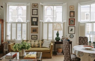 Gallery wall: Bức tường nghệ thuật khơi gợi cảm hứng
