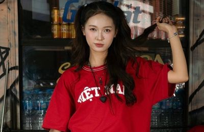 3.000 áo in chữ Việt Nam bán hết trong 3 ngày