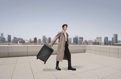 TUMI GIỚI THIỆU ĐẠI SỨ THƯƠNG HIỆU MỚI TẠI KHU VỰC CHÂU Á THÁI BÌNH DƯƠNG NGỤY ĐẠI HUÂN
