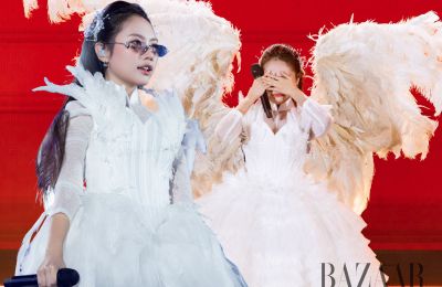 Phương Mỹ Chi bật khóc trước tình cảm của khán giả trong fan meeting Lò Cò