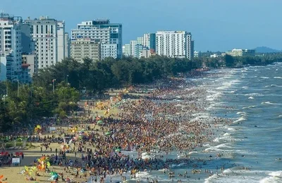 Sầm Sơn tiếp tục là điểm đến du lịch hấp dẫn, thân thiện