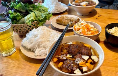 Gợi ý top 5 quán bún chả Hà Nội ngon nổi tiếng ở Thủ đô