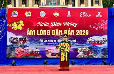 Xuân Biên phòng lan tỏa nghĩa tình nơi biên cương
