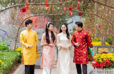 Hà Nội, Sa Pa, Hạ Long, Hà Nam nhộn nhịp khách du xuân ngay từ những ngày đầu năm mới