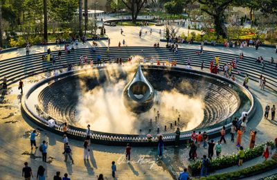 Tái sinh từ di sản: Giọt nước và cuộc bày biện nghệ thuật tại không gian công cộng