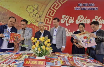 Thái Nguyên: Tưng bừng khai hội Lồng tồng Ba Bể và Hội Báo Xuân Bính Ngọ 2026