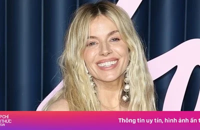Nữ diễn viên có con với bạn trai kém 15 tuổi