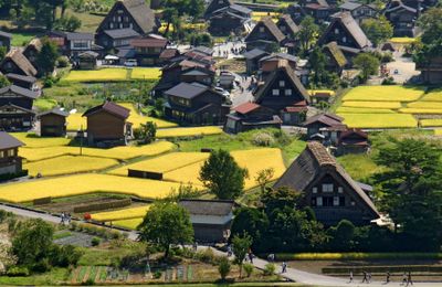 Làng cổ Shirakawa-go và lời nguyện cầu trong tuyết trắng