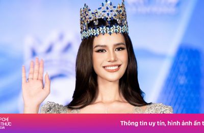 Vẻ đẹp của đương kim Miss World khi đến Việt Nam