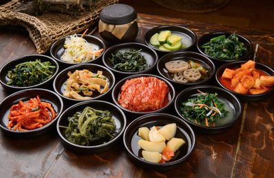 Món phụ banchan – điểm độc đáo của ẩm thực Hàn Quốc