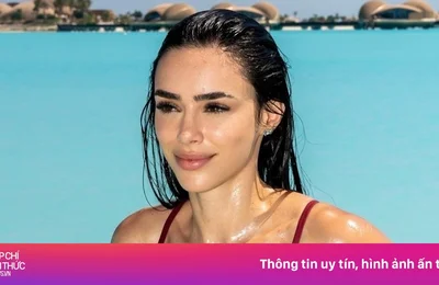 Phản ứng của bạn gái người mẫu khi Neymar dự World Cup