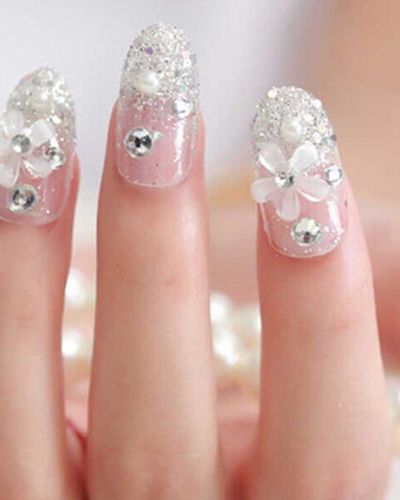 Những mẫu nail đẹp lung linh dành cho mùa thu 2021