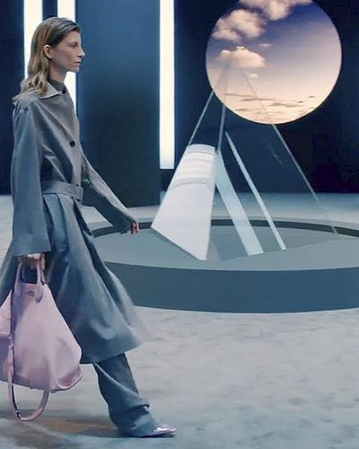 Chủ nghĩa vị lai - Xu hướng thiết kế trong BST Salvatore Ferragamo Thu Đông 2021