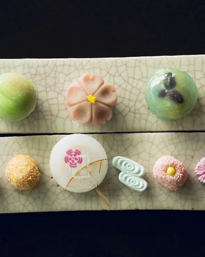 Wagashi là gì mà lại có thể khiến nhiều fan yêu ẩm thực say đắm?