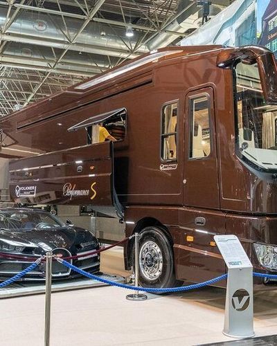 Khám phá “Biệt thự di động” Volkner Performance S 2021 với "phụ kiện đính kèm" Bugatti Chiron