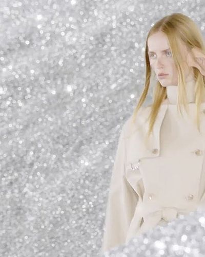 BST Burberry Xuân- Hè 2022: Animal Instinct sự tự do trong trí tưởng tượng