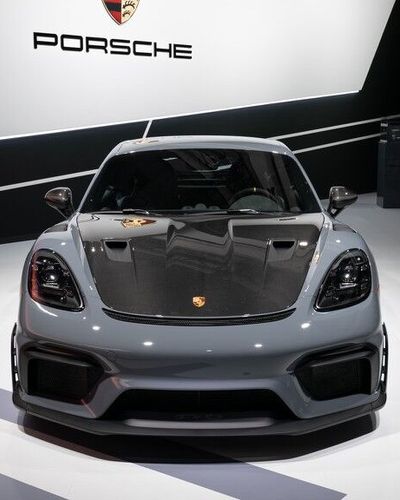 Porsche 718 Cayman GT4 RS ra mắt với cấu hình mạnh mẽ
