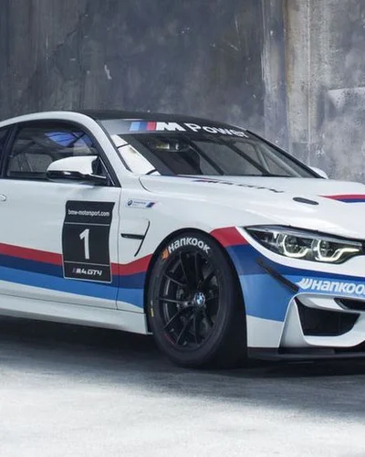 BMW hé lộ mẫu xe đua M4 GT4 2022 sẽ ra mắt vào năm sau