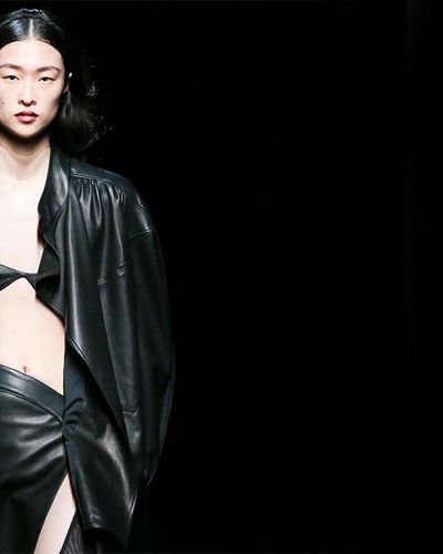 Mugler Fall-Winter 20/21: Kẻ thống trị màn đêm