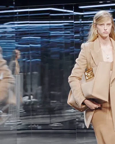 BST Fall Winter 2021/22 của Fendi: Bữa tiệc thời trang Thu Đông vô cùng lộng lẫy