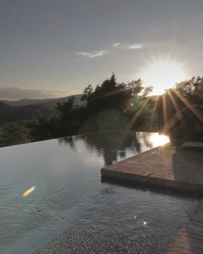 Không gian nghỉ dưỡng tuyệt vời tại Castello di Rechio Hotel - Lâu đài 1000 tuổi vùng Umbria, Ý