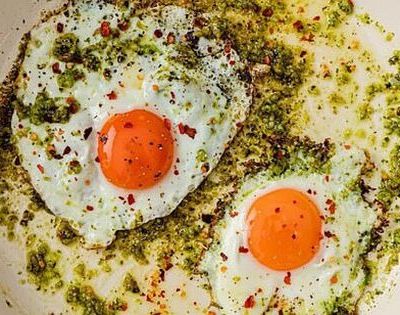 Pesto trứng gây sốt trên TikTok và Instagram