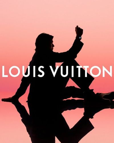 Louis Vuitton ra mắt đồng hồ thông minh Tambour Horizon Light Up