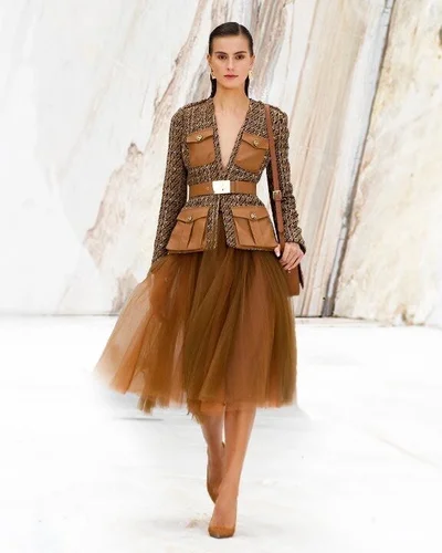 Bộ sưu tập Xuân Hè 2022 của Elisabetta Franchi: Những cô nàng mộng mơ