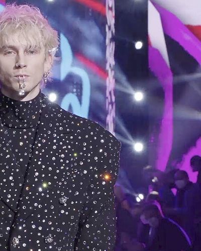 Dolce & Gabbana - Fall Winter 2022/2023: Thắp sáng kinh đô thời trang nước Ý