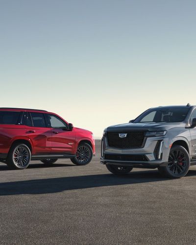 Cadillac Escalade-V 2023 mẫu SUV hiệu suất cao đầu tiên của Cadillac