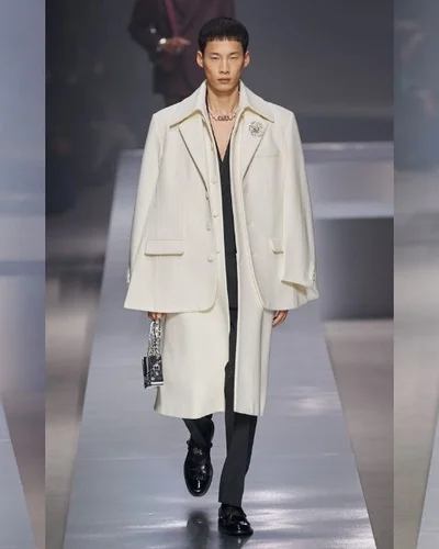 Fendi mùa mốt Thu - Đông 2022 dành cho nam: Những nét phá cách mới lạ
