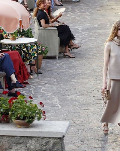 Max Mara - Resort 2022 collection: Phong vị mùa xuân