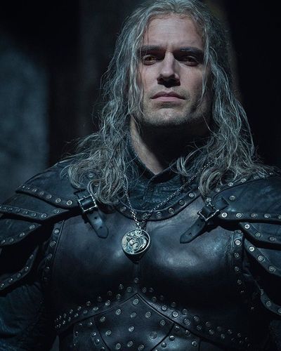 Liam Hemsworth sẽ thay thế Henry Cavill trong 'The Witcher' 4