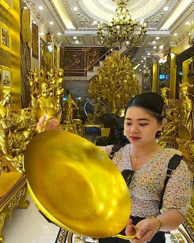 Choáng ngợp với Ngôi nhà Dát vàng từ A đến Z của Đại gia Bất Động sản ở Cần Thơ
