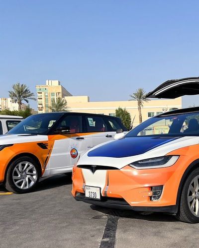 Trường dạy lái xe VIP dành cho triệu phú ở Dubai.