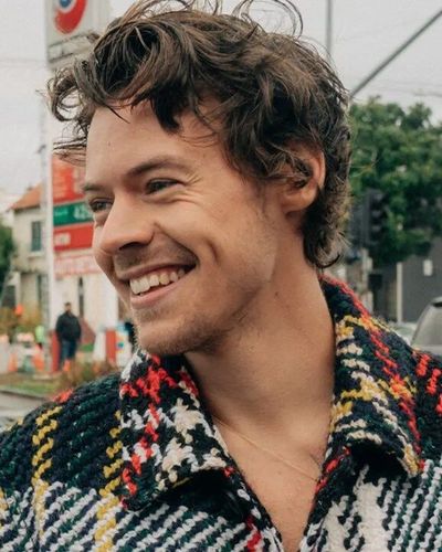 Harry Styles hé lộ thêm nhiều khía cạnh riêng tư trong album mới “Harry’s House”