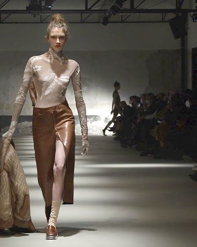 Nº21 - Fall Winter 2022/2023: Sự gợi cảm và sự quyến rũ luôn song hành