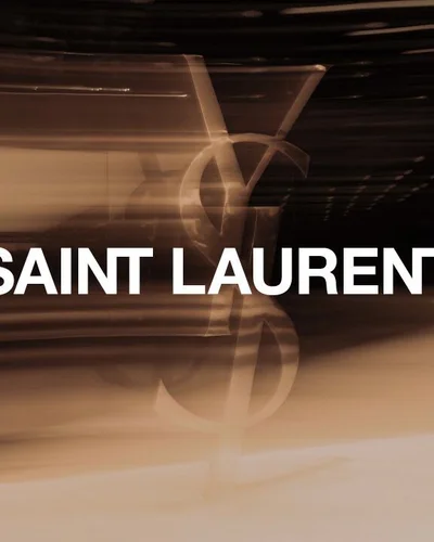 Saint Laurent - Women's Winter 22: Sự quyến rũ, bay bỏng thập niên 90