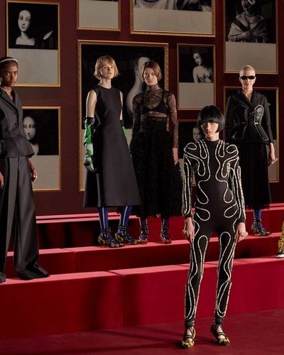 Dior - Thu Đông 2022/23: Phụ kiện túi giày motard phong cách biker