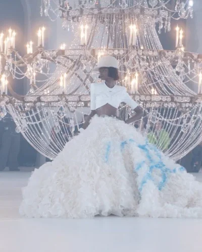 BST Thu Đông 2022 - Off-White: Lời tạm biệt cố Giám đốc Sáng tạo Virgil Abloh