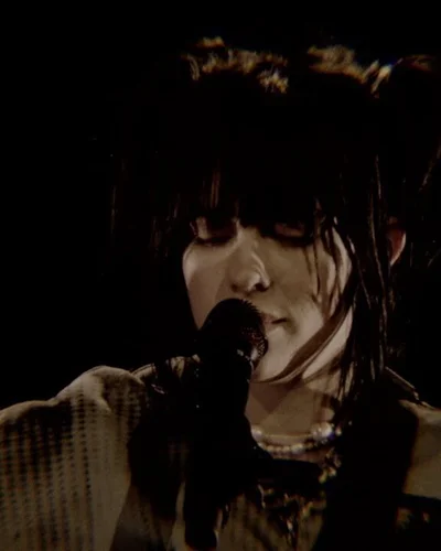 Billie Eilish - Your Power: Sân khấu Live ủng hộ hoà bình cho Ukraine